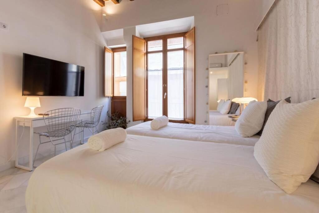 Hernando Colon Deluxe Suite By Valcambre Sevilla Bagian luar foto